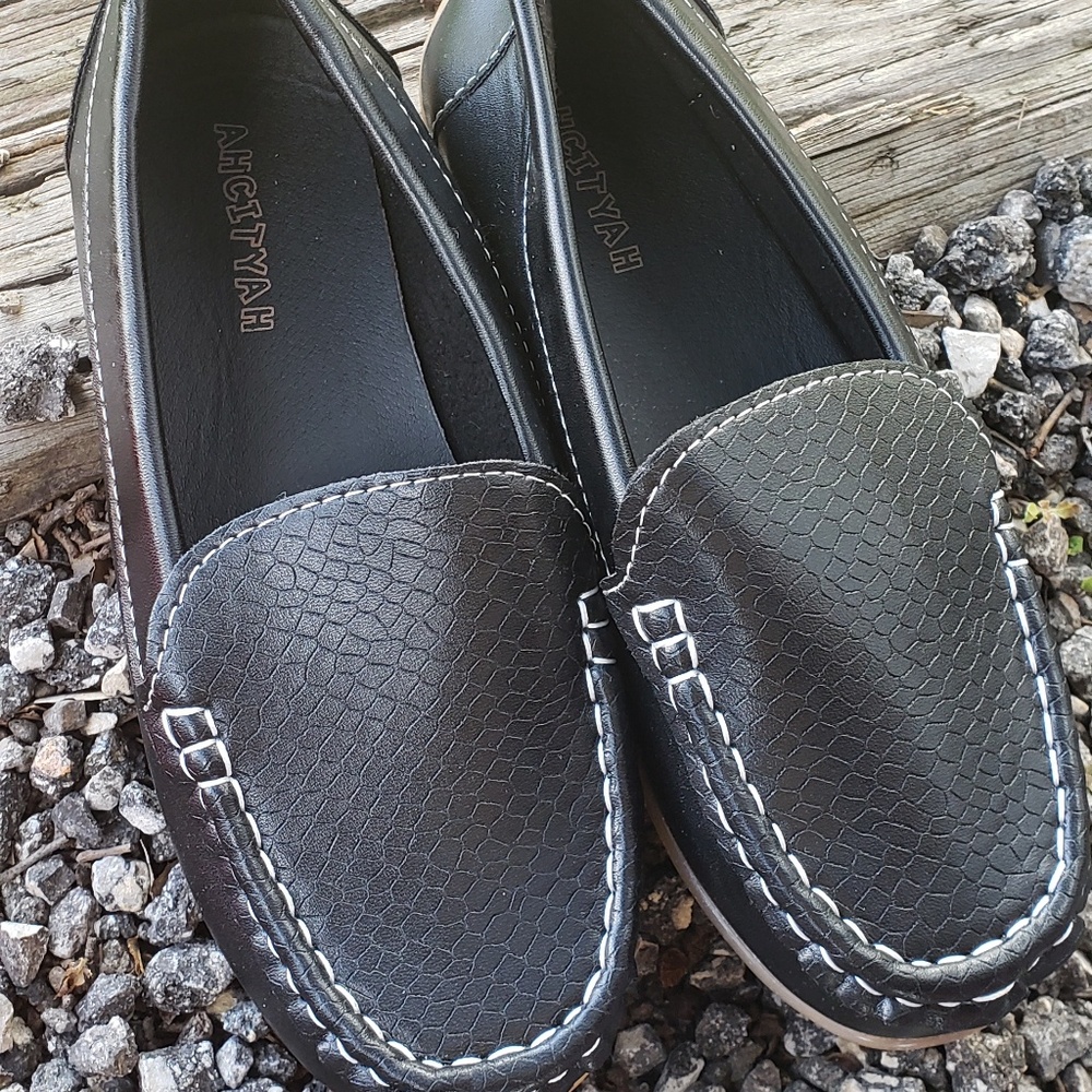 Casual shoes